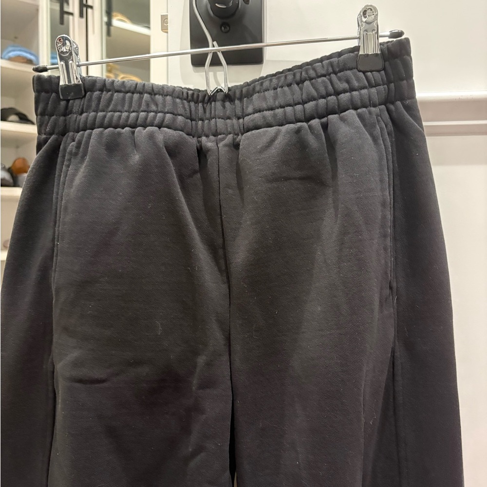 Women’s Mango black wide leg sweatpants size small with pockets - Picture 2 of 7